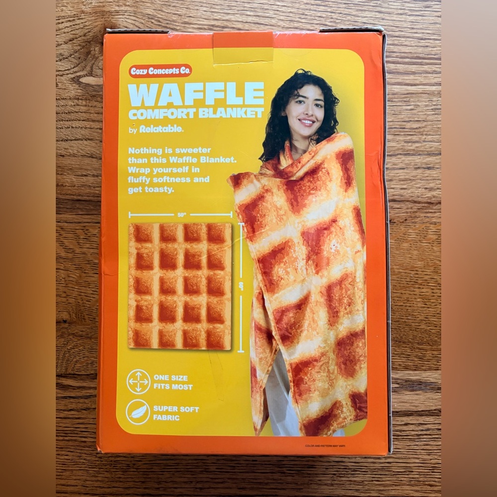 New in box Waffle Comfort Blanket- 50x60 - Picture 7 of 7